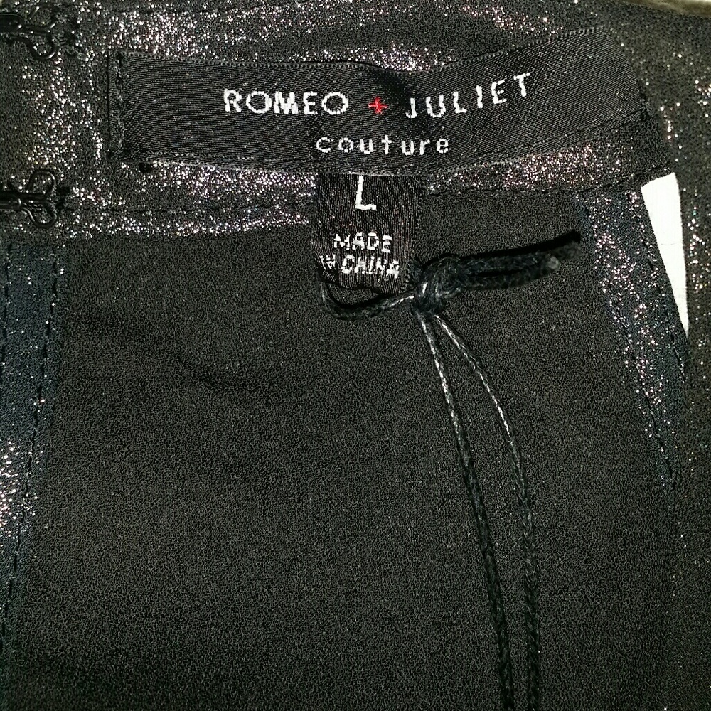 Blouse - Picture 2 of 3